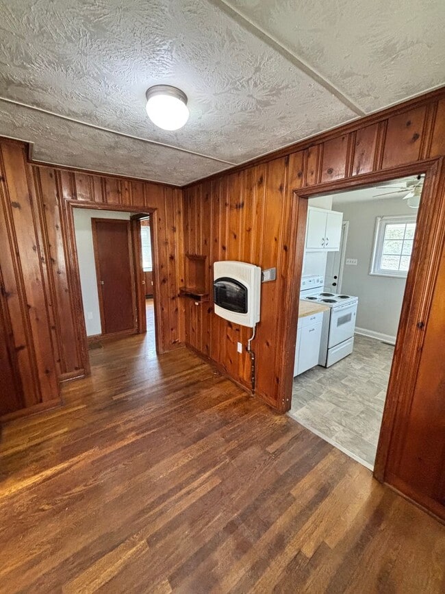 Photo - Quiet Country Feel — Minutes From Downtown Knoxville 2bd/1bth