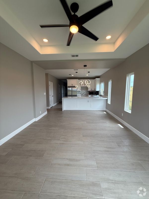 Building Photo - 3211 Villa Rosa Dr Rental