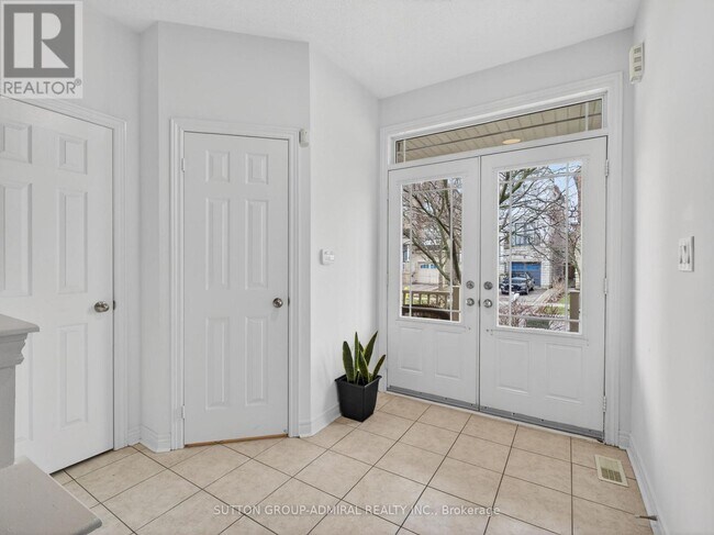 Photo - 21 Asner Ave