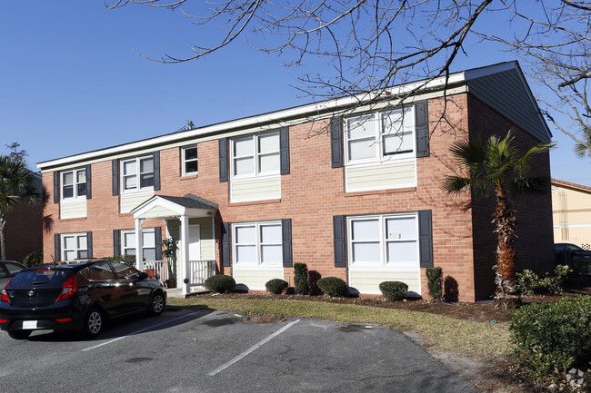 Photo - Lakewood at Surfside Apartments