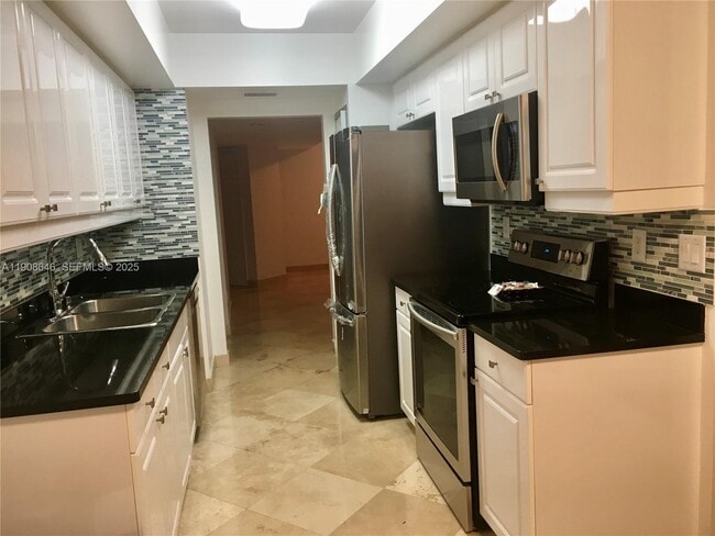 Photo - 21055 Yacht Club Dr Unidad 2202