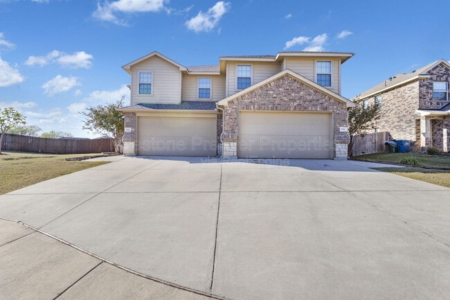 Building Photo - 3906 Ashton Dr