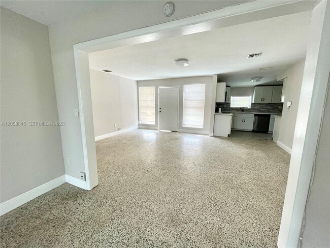Photo - 7141 Wilson St