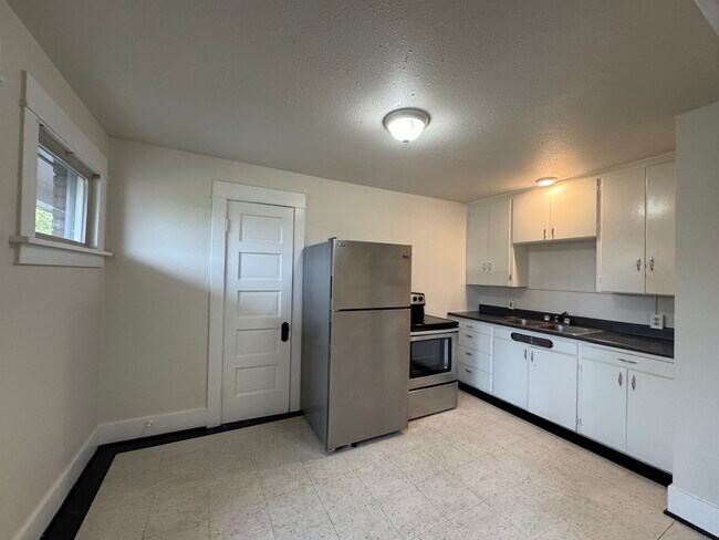 Photo - Stephens Properties 1301 Unidad 9