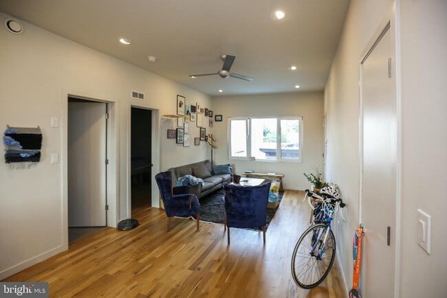 Photo - 2324 Memphis St Unit C8