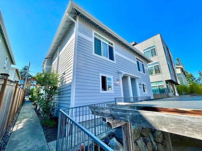 Building Photo - 6516 34th Ave NE