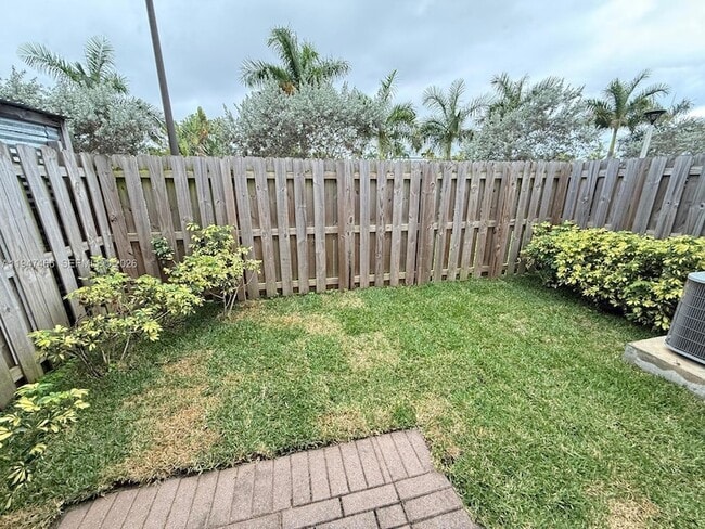 Photo - 20714 NE 5th Ct