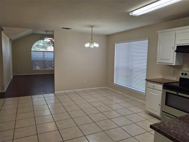 Photo - 2421 Collier Dr
