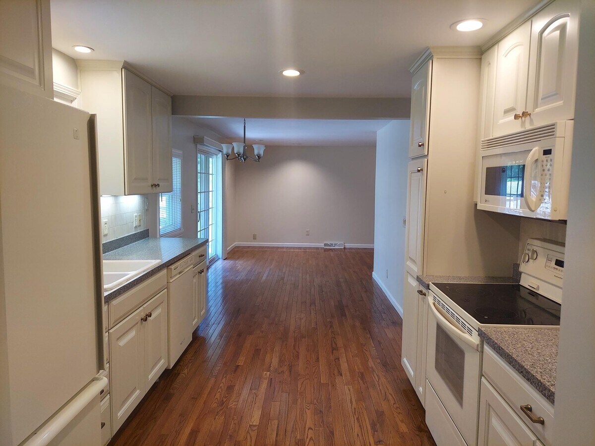 34 Putting Green Ln - 34 Putting Green Ln