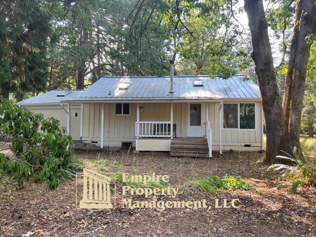 Building Photo - 87948 8th St