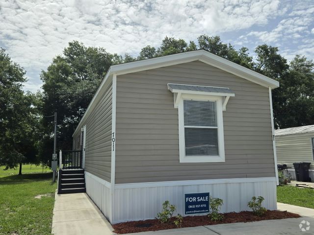 Building Photo - 7011 Greenbrier Village Dr Rental