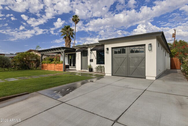 Photo - 4235 N 35th Way