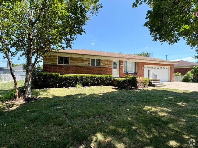 Building Photo - 2044 Arcola St Rental