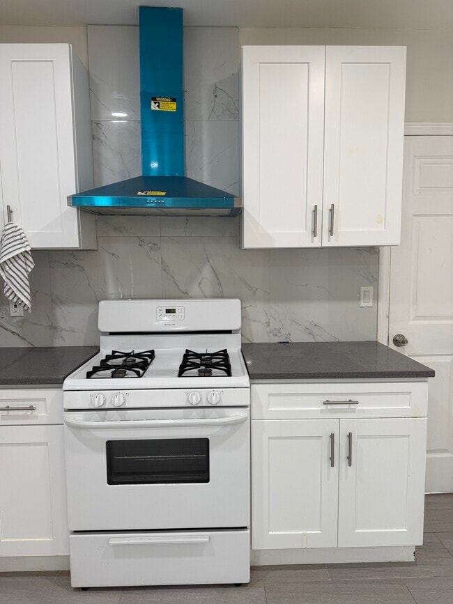 Photo - 53 Southview St