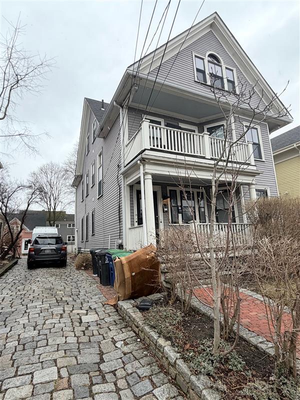 Building Photo - 13 Linden Ave Unit 2