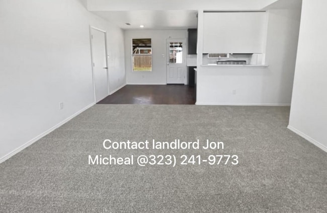 Photo - 1302 Lynnwood Dr