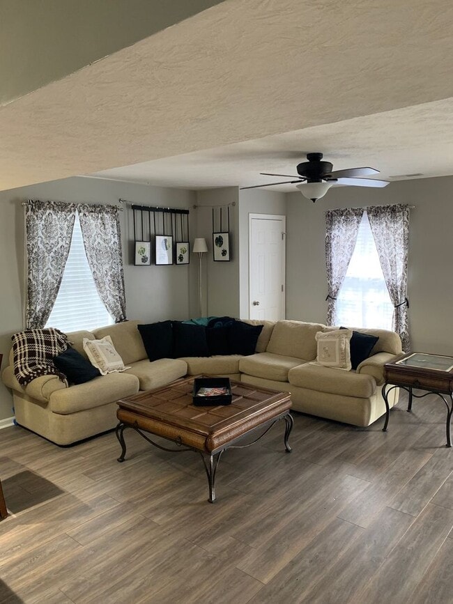 Photo - Gorgeous 2 Story, 3 bd/2.5 ba Townhome With Ample Space