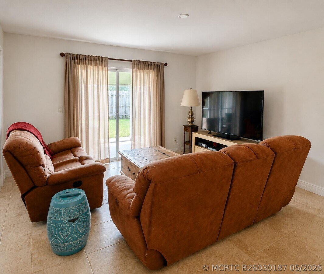 Photo - 12497 Guilford Way