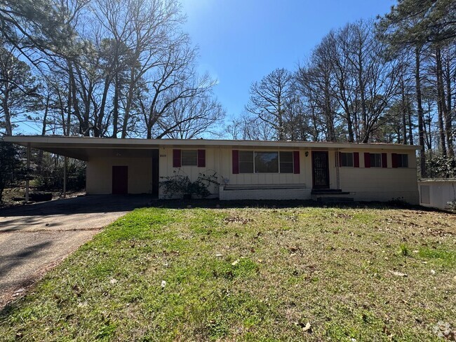 Building Photo - Quaint 3 Bedroom 2 Bath home