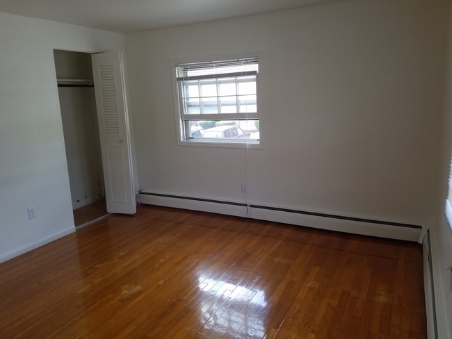 Photo - Franklin Village