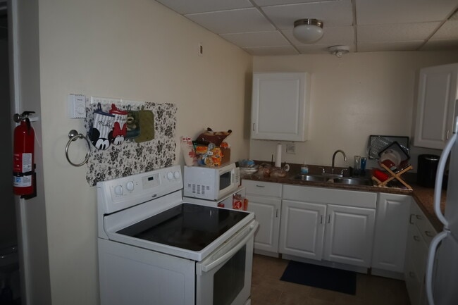 Photo - 198 Ellsworth St