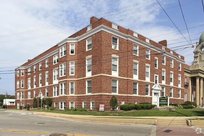 Photo - Johnson Apartments