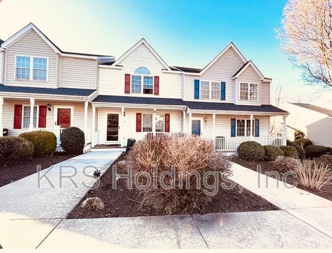 Photo - 400 Barrington Way