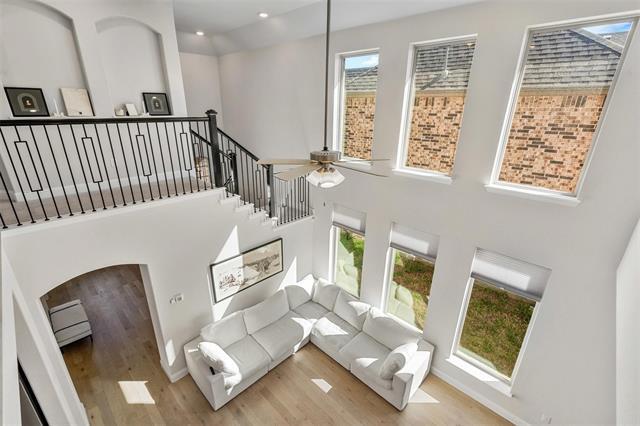 Photo - 1220 W Yarrow Ave