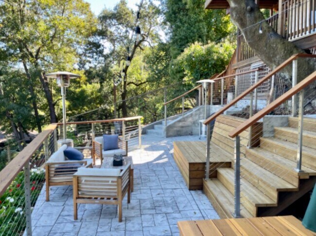 Photo - Gorgeous Hillside View, Modern Flat Unit A Upper Flat