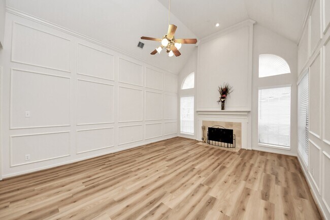 Photo - 4418 Bermuda Dr