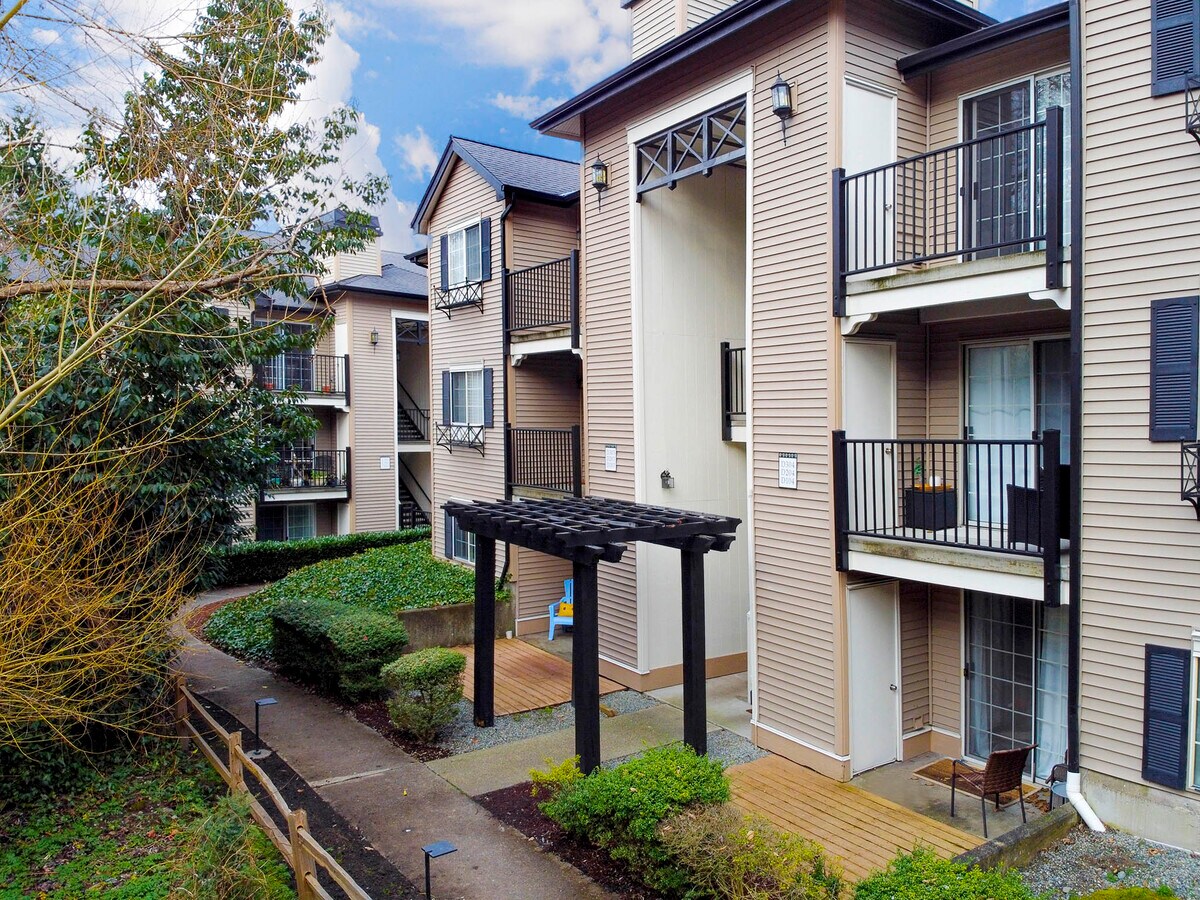 Photo - 215 9th St Condo Unit D103