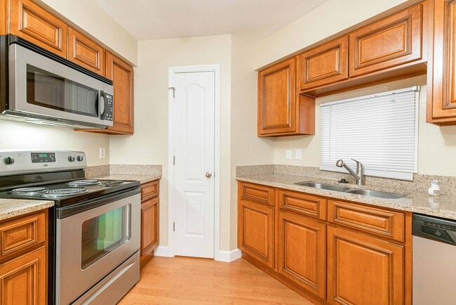 Photo - Peachtree Apartments
