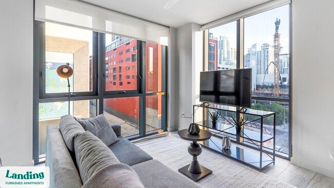 Photo - 698 NE 1st Ave Unidad CMW-0605.1401740