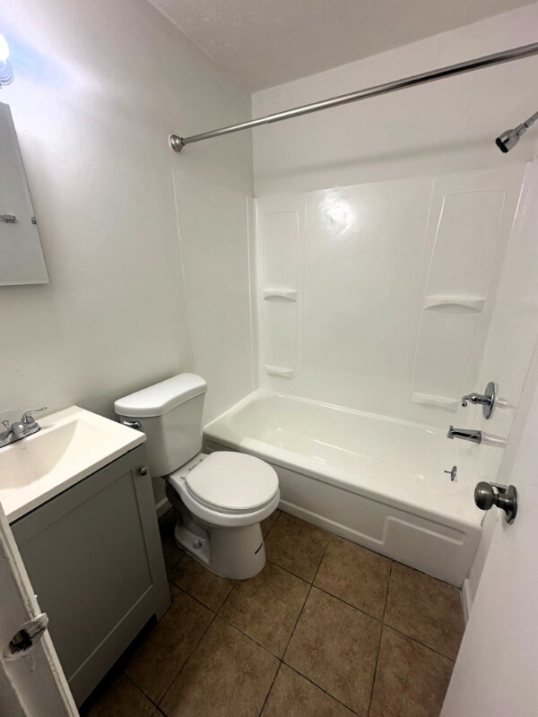 Photo - 520 Massillon Rd Unidad 17