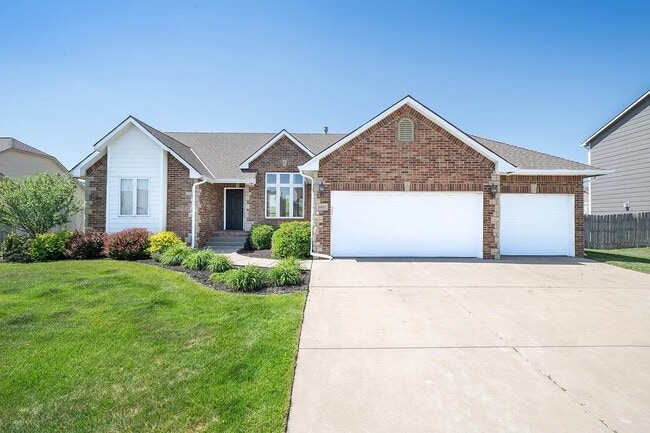 Building Photo - 14011 E Watson St