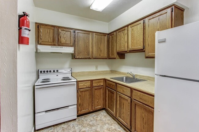 Harbor Inn Apartments