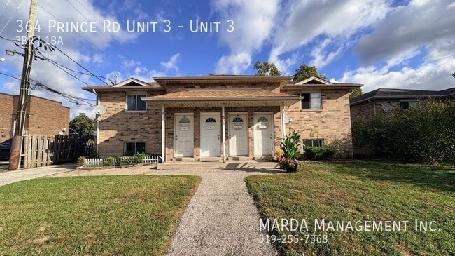 Building Photo - COZY 3 BEDROOM 1 BATH - WEST SANDWICH TOWN PLUS HYDRO & WATER! Unit 3