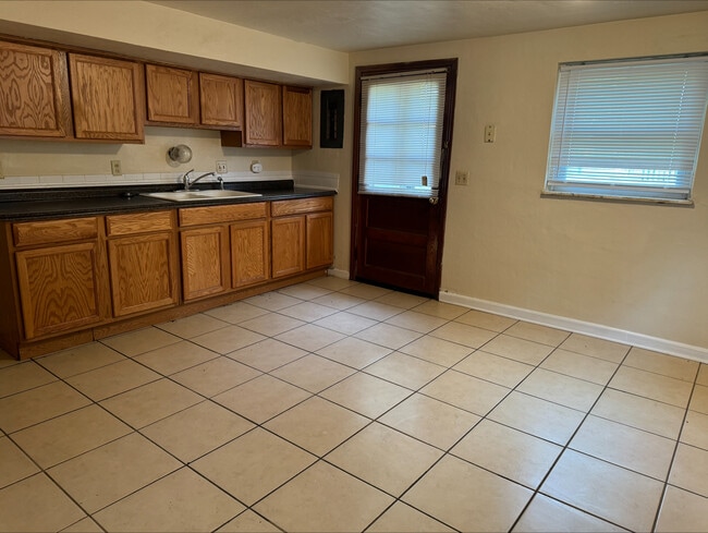 Photo - 3143 Grasmere Ave