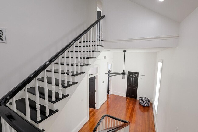 Photo - 444 Greene St