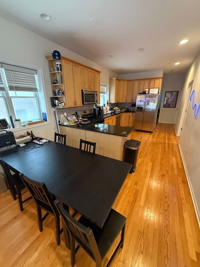 Photo - 1119 W Addison St Unit 1119-1