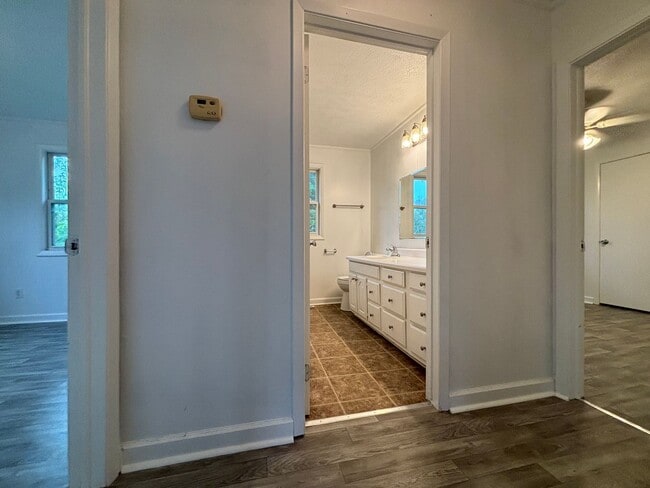 Photo - Available Now 2 bedroom 1 bathroom with 2 car garage