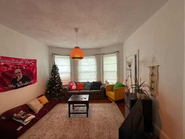 Photo - 252 Broadway Unidad 2B