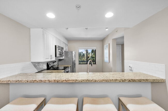 Photo - 1501 Marina Isle Way Unidad 305