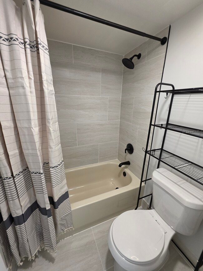 Photo - 1101 SW 122nd Ave Unit 204