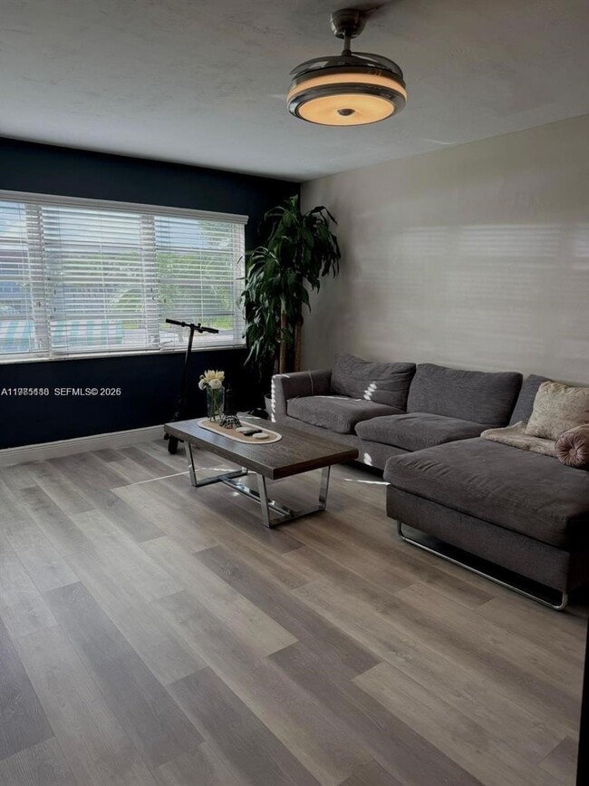 Photo - 1530 NE 191st St Unit 241