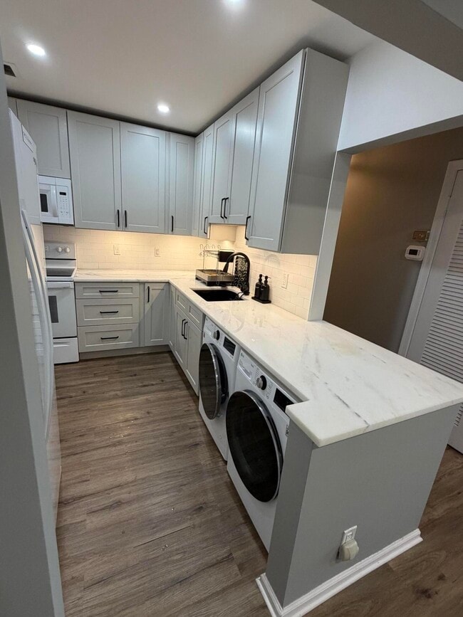 Photo - 2210 NE 67th St Unit 1230