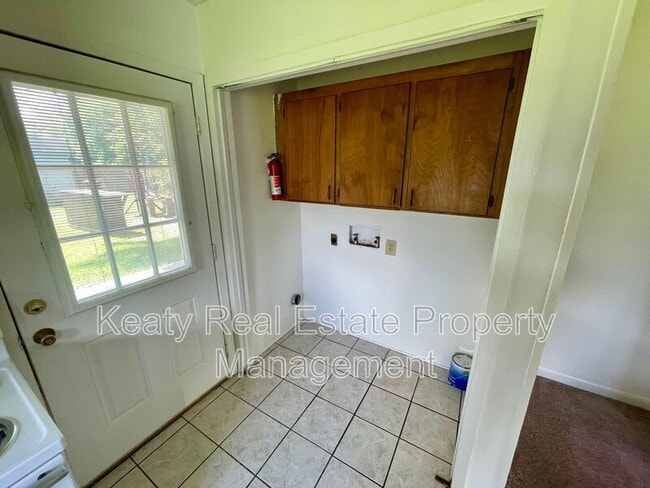 Photo - 125 Country Ln