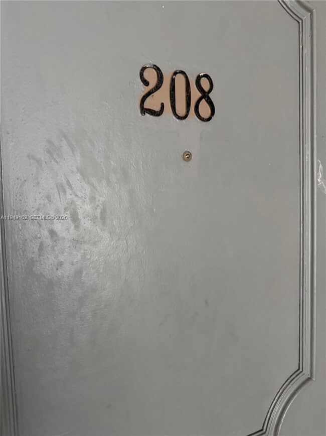 Photo - 300 NE 1st Ct Unit 208