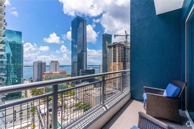 Building Photo - 60 SW 13th St Unit 2204 Rental