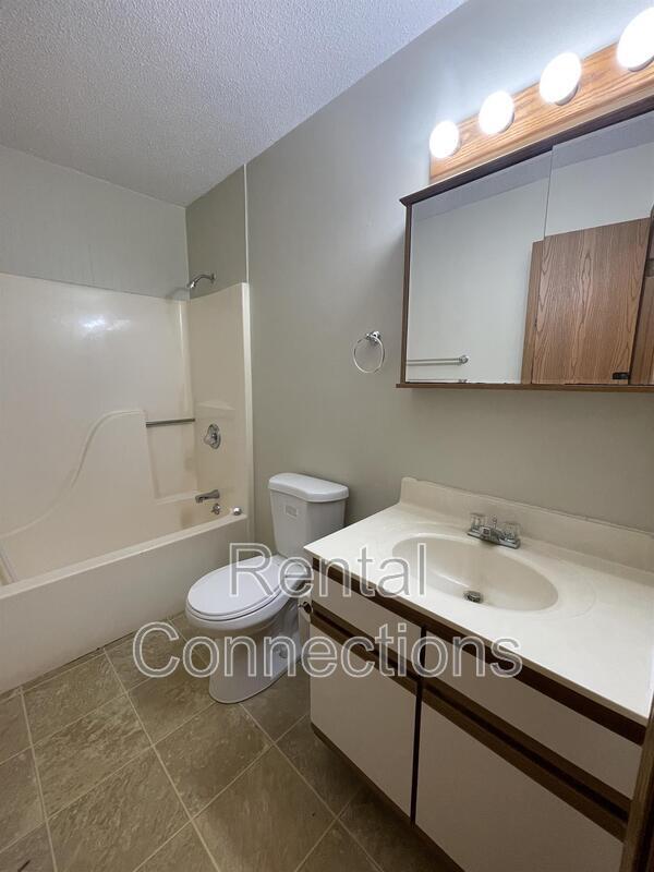 Photo - 1305 W Copeland St